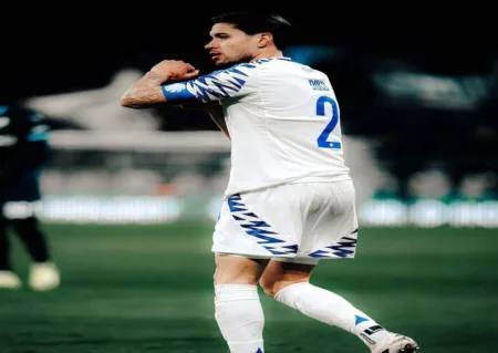 Kevin Diks Cedera Parah, FC Copenhagen Kehilangan Pilar Andalan Hingga Akhir Musim Kevin Diks alami cedera parah hingga akhir musim