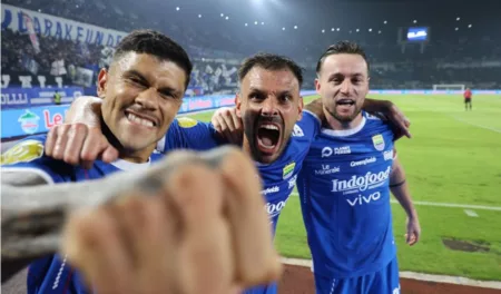 Persib Bandung Siap Hadapi Malut United, Satu Kemenangan OTW Back to Back Juara Liga 1 Persib Bandung siap tantang Malut United