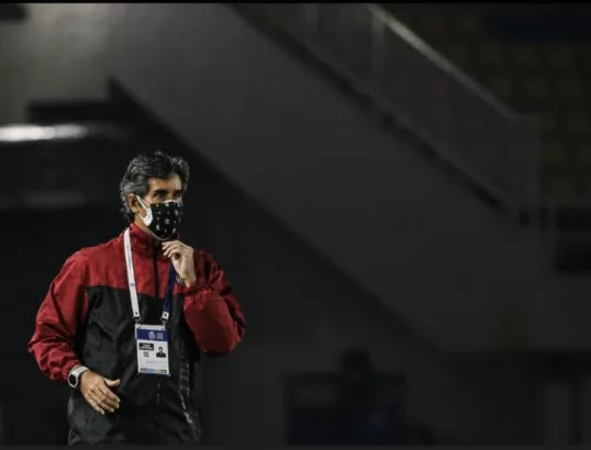 Pelatih Bali United, Stefano Cugurra alias Teco, bertekad kalahkan Persib Bandung di GBLA