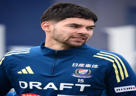 Yokohama F Marinos Tumbang di Kandang Urawa Reds, Sandy Walsh Kembali Tersisihkan Sandy Walsh kembali tersisihkan, Yokohama F Marinos harus tumbang di tangan Urawa Reds