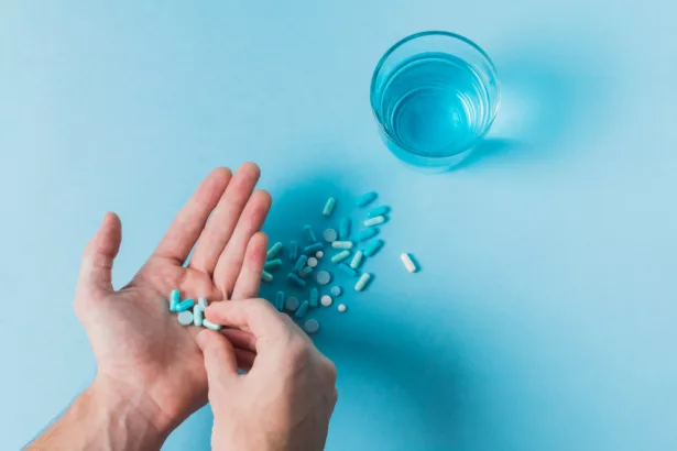 Stigma, Putus Obat, dan Salah persepsi Batuk Hambat Pengendalian TBC BPOM Tarik Obat Dari Pasaran/Freepik