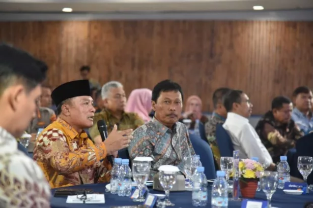 Kuningan Fokuskan Investasi Hijau dan Pariwisata Ramah Lingkungan di Rebana Bupati Kuningan, Dr. H. Dian Rachmat Yanuar, M.Si.