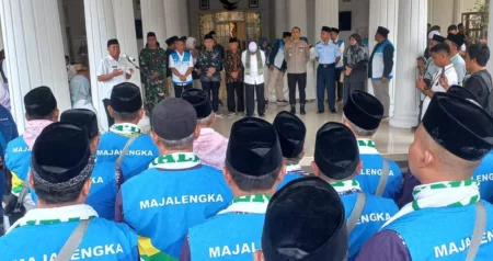Calon Haji Asal Kabupaten Majalengka Diberangkatkan dari Bandara Kertajati