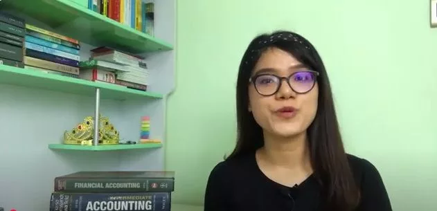 Debri berikan rekomendasi buku untuk mahasiswa jurusan akutansi