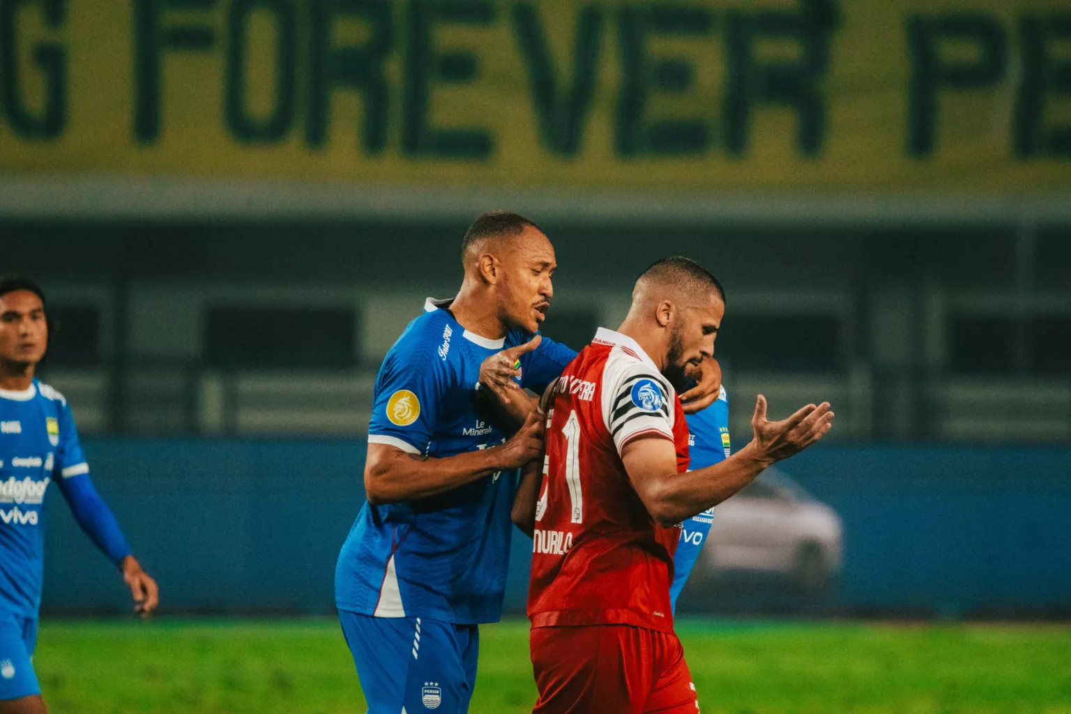 Menjadi Sasaran Kemarahan Pemain Persib Karena Tacklenya, Murilo Mendes Minta Maaf