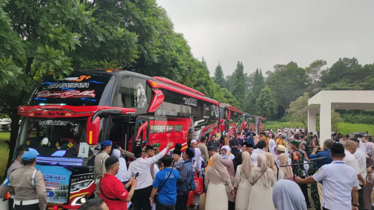 Pemerintah Kabupaten Kuningan resmi melepas kloter terakhir jemaah calon haji tahun 2025 yang berjumlah 124 orang