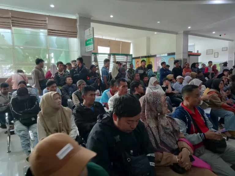 Kurangnya Sosialisasi Persyaratan Balik Nama Kendaraan Jadi Kendala Wajib Pajak di Garut