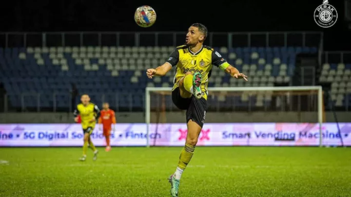 Mantan Kapten Perak FC Malaysia, Luciano Guaycochea Resmi Milik Persib Bandung