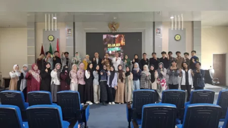 UIN Sunan Gunung Djati Bandung menggagas sebuah kegiatan inspiratif bertajuk “Diskusi Film Hijrah Digital”, Kamis 15 Mei 2025