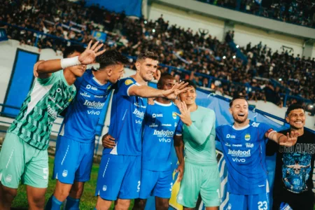 Bek Asing Persib Ini Diincar Mantan Klubnya di Liga Belanda