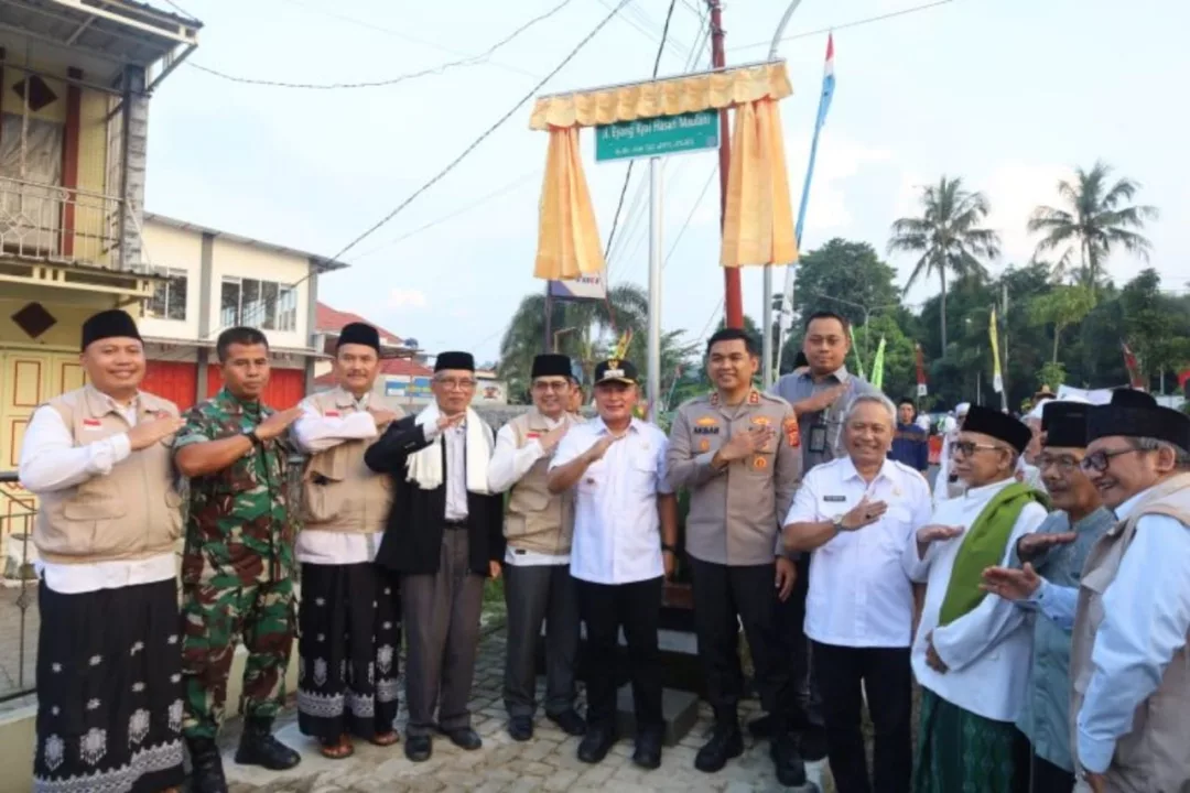 Peresmian nama Jalan Eyang Kyai Hasan Maulani.