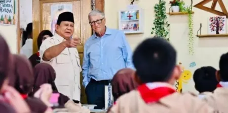 Prabowo dan Bill Gates Tinjau Program Makan Bergizi Gratis (Antara)