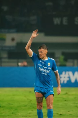 Tyronne Del Pino Resmi Umumkan Pamit Dari Persib