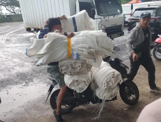 Pegawai Ekspedisi Resah, Oknum Diduga Anggota Ormas Kerap Minta Jatah Karung
