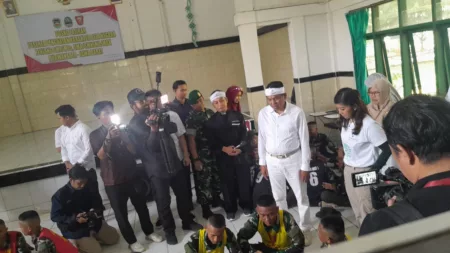 Meutya Hafid Tinjau Pendidikan Karakter Pelajar di Barak Militer Purwakarta