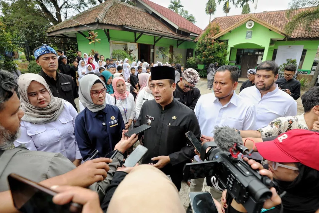 Wakil Wali Kota Bandung Erwin Apresiasi Program MBG di Bandung