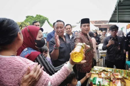Gerakan Pangan Murah Digelar di Arcamanik, Warga Bandung Antusias Serbu Harga Terjangkau