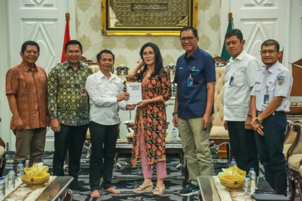 Perum Jasa Tirta II Siap Bersinergi Bangun Purwakarta, Fokus Perbaiki Jalan dan Normalisasi DAS