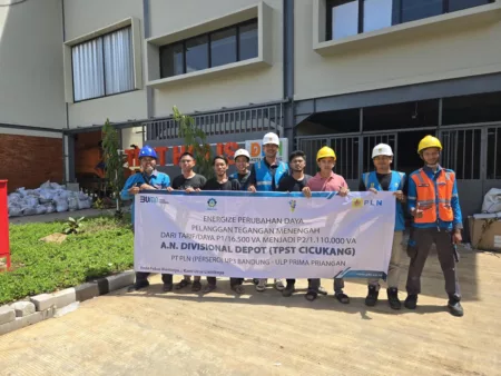 PLN UP3 Bandung Dukung Pengembangan Teknologi Pengelolaan Sampah dengan Respon Cepat Permohonan Tambah Daya TPST Cikukang Holis