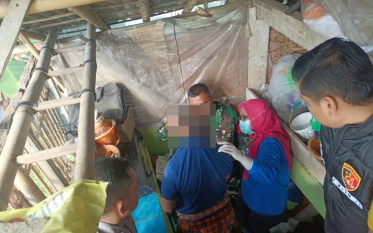 Ditinggal Istri dan Anak, Pria Lansia di Kadungora Akhiri Hidup dengan Gantung Diri Ditinggal Istri dan Anak, Pria Lansia di Kadungora Akhiri Hidup dengan Gantung Diri