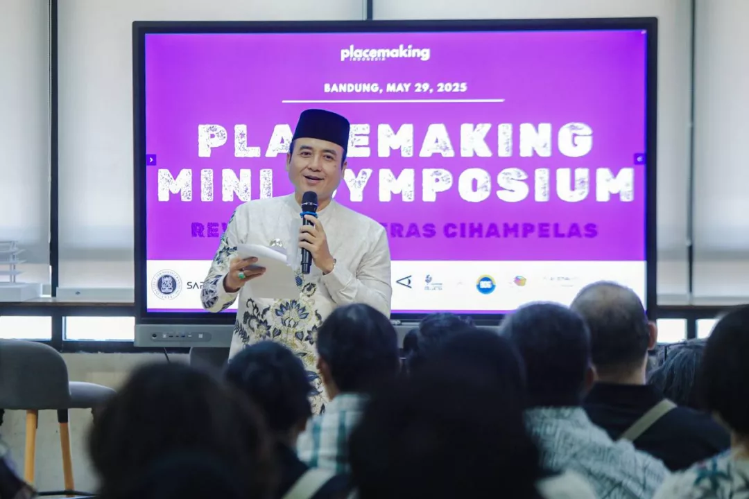 Erwin Dorong Teras Cihampelas Jadi Ruang Publik Hidup dan Inklusif di Bandung Erwin Dorong Teras Cihampelas Jadi Ruang Publik Hidup dan Inklusif di Bandung