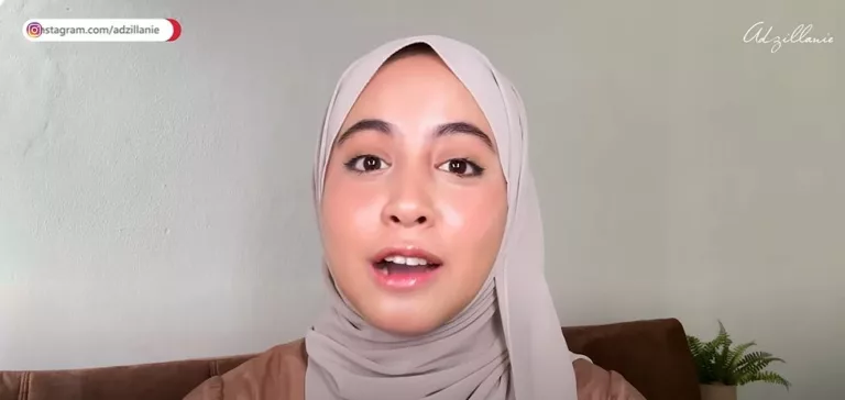 Adzillanie Izzati bagikan tips double cleansing