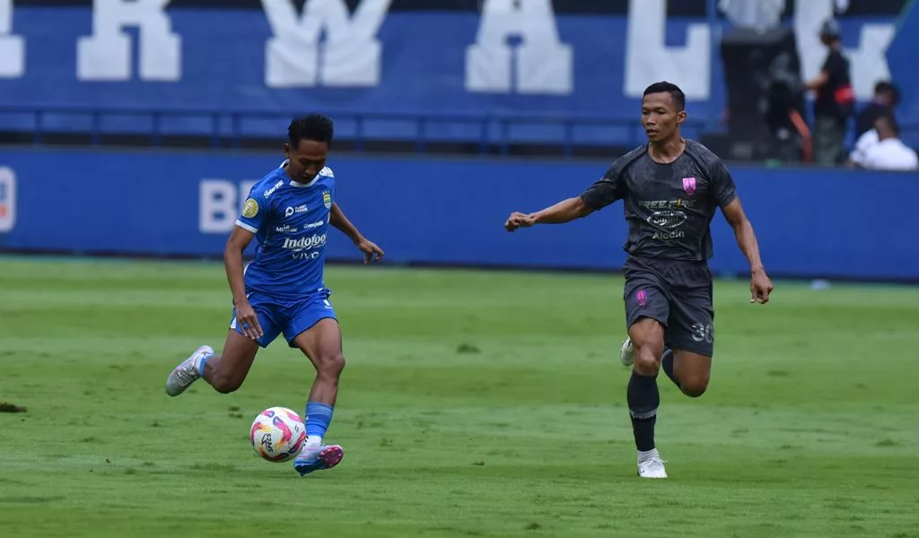 Laga Perdana Hadapi Semen Padang Tak Lama Lagi, Beckham Putra Pilih Fokus Pada Tim Sendiri