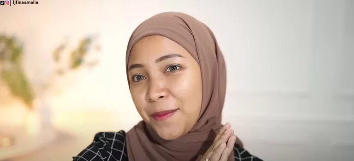 Ijfina Amalia battle cushion Glad2Glow dan True To Skin