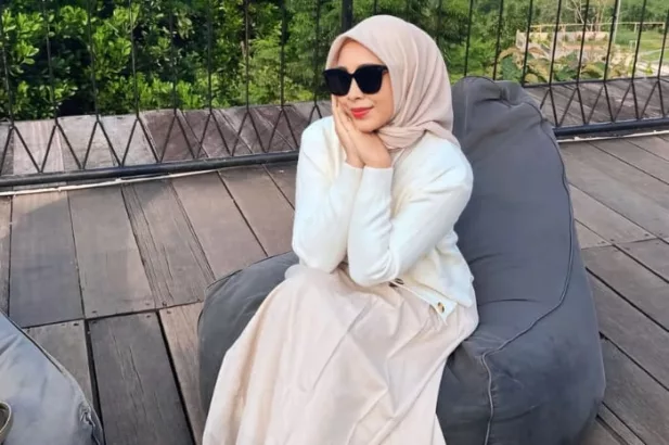 Ijfina Amalia battle cushion Skintific dan NPURE