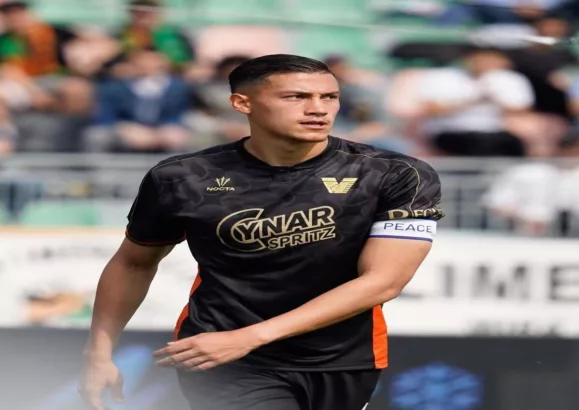 Jay Idzes dikabarkan segera berlabuh ke AC Milan