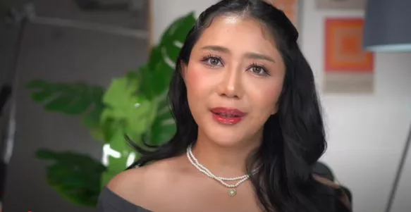 Jiglyciouss bagikan review sunscreen Emina