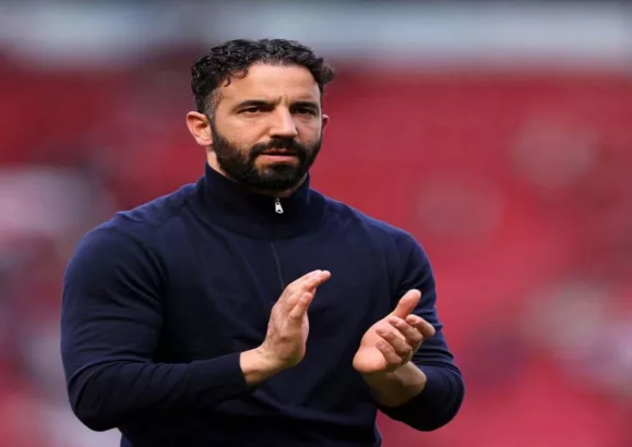 Ruben Amorim minta maaf kepada fans Manchester United