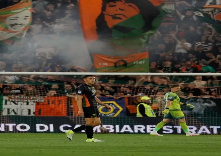 Venezia kalah telak 0-3 dari Cagliari