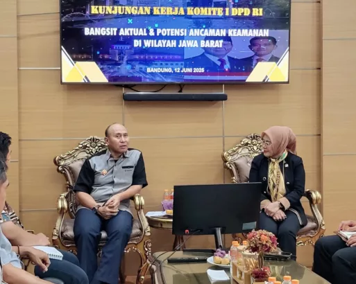 Anggota DPD RI Komite I, Aanya Rina Casmayanti dan Kabinda Jawa Barat, Brigjen TNI R. Toto Oktaviana