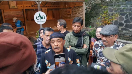 Eka Santosa Ingatkan Dedi Mulyadi Soal Kesejahteraan Wartawan Jawa Barat Ketua DPRD Jabar periode 1999–2004, Eka Santosa