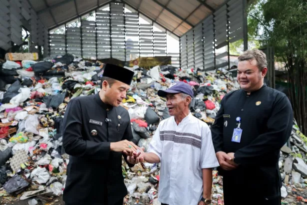 Dikeluhkan Warga, Titik Sampah di Cicendo Akan Diubah Jadi Tempat Budidaya Maggot