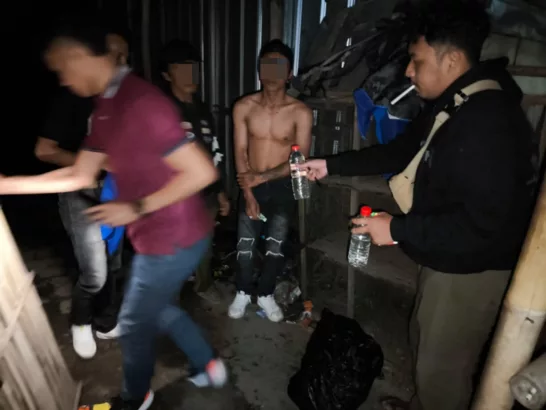 Operasi Cipkon, Satresnarkoba Polres Garut Sita 12 Botol Miras Ilegal dari Seorang Warga