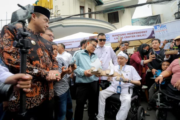 Kota Bandung Jadi Model Nasional, Menko Pemberdayaan Masyarakat: Pelatihan UMKM Harus Berstandar!
