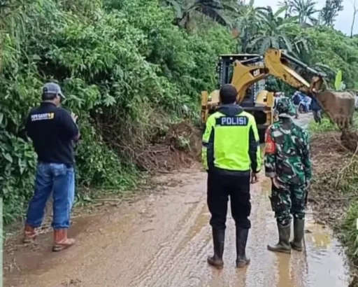 Dampak hujan deras di Kabupaten Garut