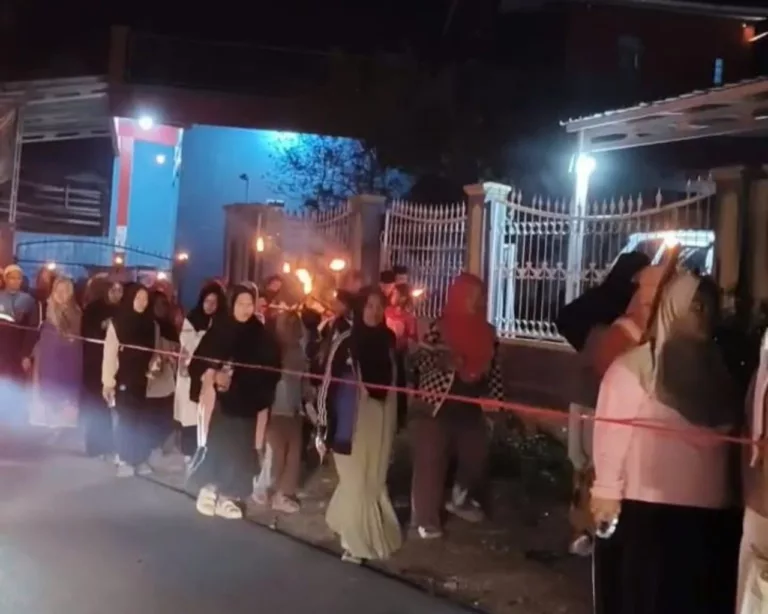 Pawai Obor 1 Muharam 1447 H di Garut