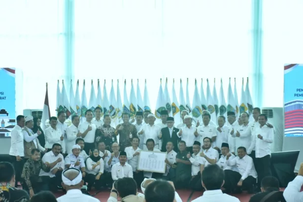 Para Kepala Daerah se Jawa Barat Menandatangani MoU Bersama KPK