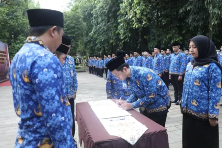 Pelantikan CPNS Purwakarta 2024 Jadi Awal Tanggung Jawab Besar Sebanyak 98 Calon Pegawai Negeri Sipil (CPNS) formasi tahun 2024 resmi dilantik di lingkungan Pemerintah Kabupaten Purwakarta
