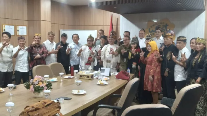 Rapat Perdana Pembentukan Dewan Kebudayaan Jawa Barat