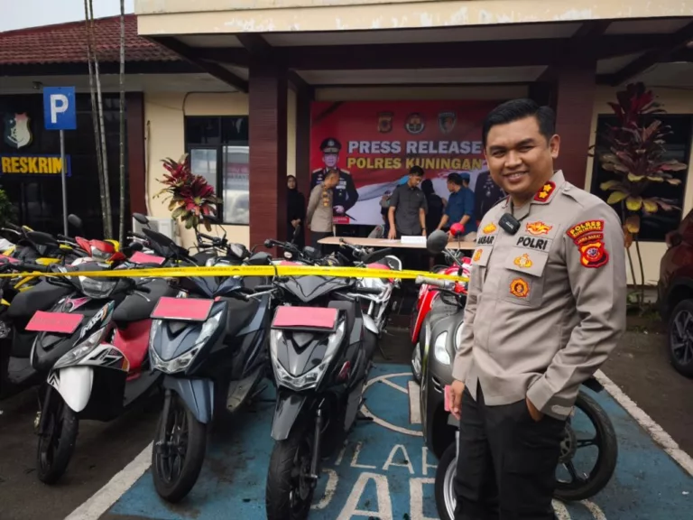 Polres Kuningan Bongkar Jaringan Curas dan Penadah Motor, 13 Unit Disita