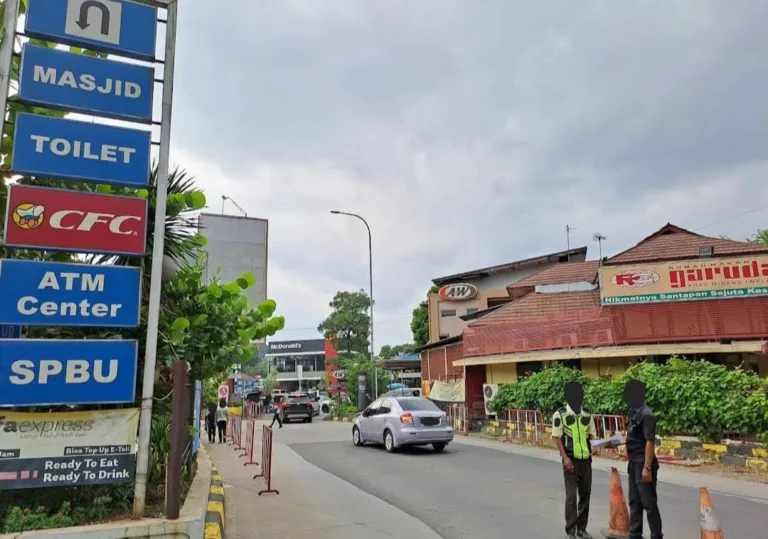 Polres Karawang Tangkap Dua Pelaku Pencurian di Rest Area KM 62B Tol Jakarta-Cikampek