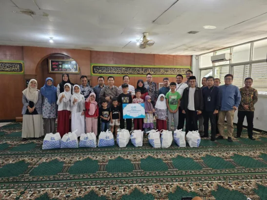 PLN UP3 Bandung mengadakan istighosah, oleh Ust. H. Muhammad Soleh dan pemberian santunan bagi anak yatim yang berada di sekitar ULP Bandung Timur.