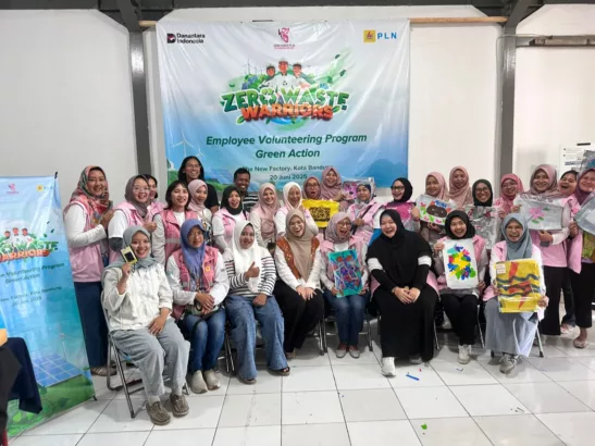 PLN UP3 Bandung dan Srikandi PLN Gelar Employee Volunteering untuk Peduli Lingkungan