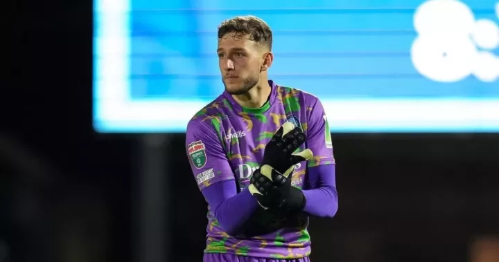 Adam Przybek Resmi Berseragam Persib Bandung Menggantikan Kevin Ray Mendoza