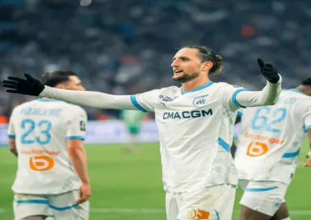 Adrien Rabiot Siap Bereuni dengan Allegri di AC Milan Adrien Rabiot dikabarkan segera merapat ke AC Milan
