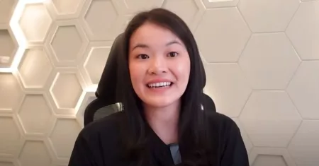 Felicia Putri Tjiasaka Beri Tips Hemat dengan Realistis dan Mudah Felicia Putri Tjiasaka beri tips hemat dengan cara realistis dan mudah